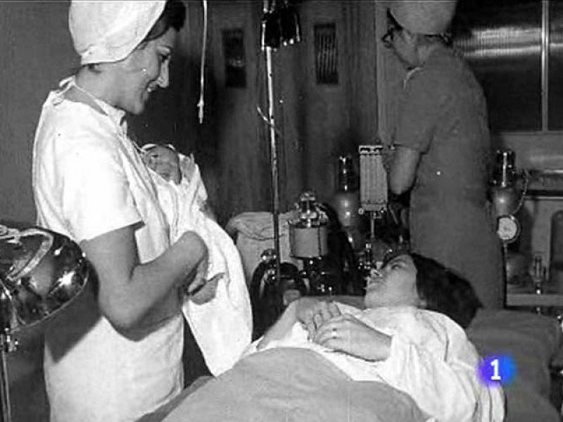  Hace poco se paría en casa con comadronas