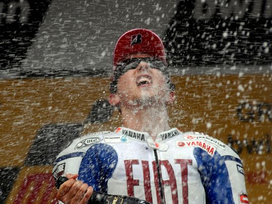  - Lorenzo conquista Jerez