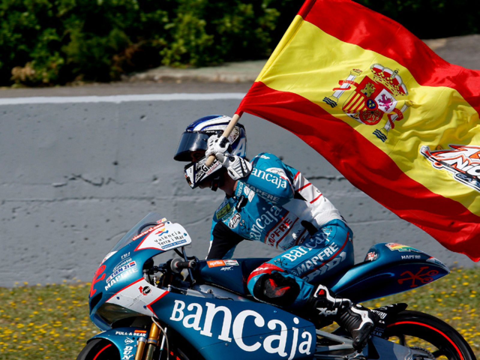 Triplete español en 125c.c. | Ver