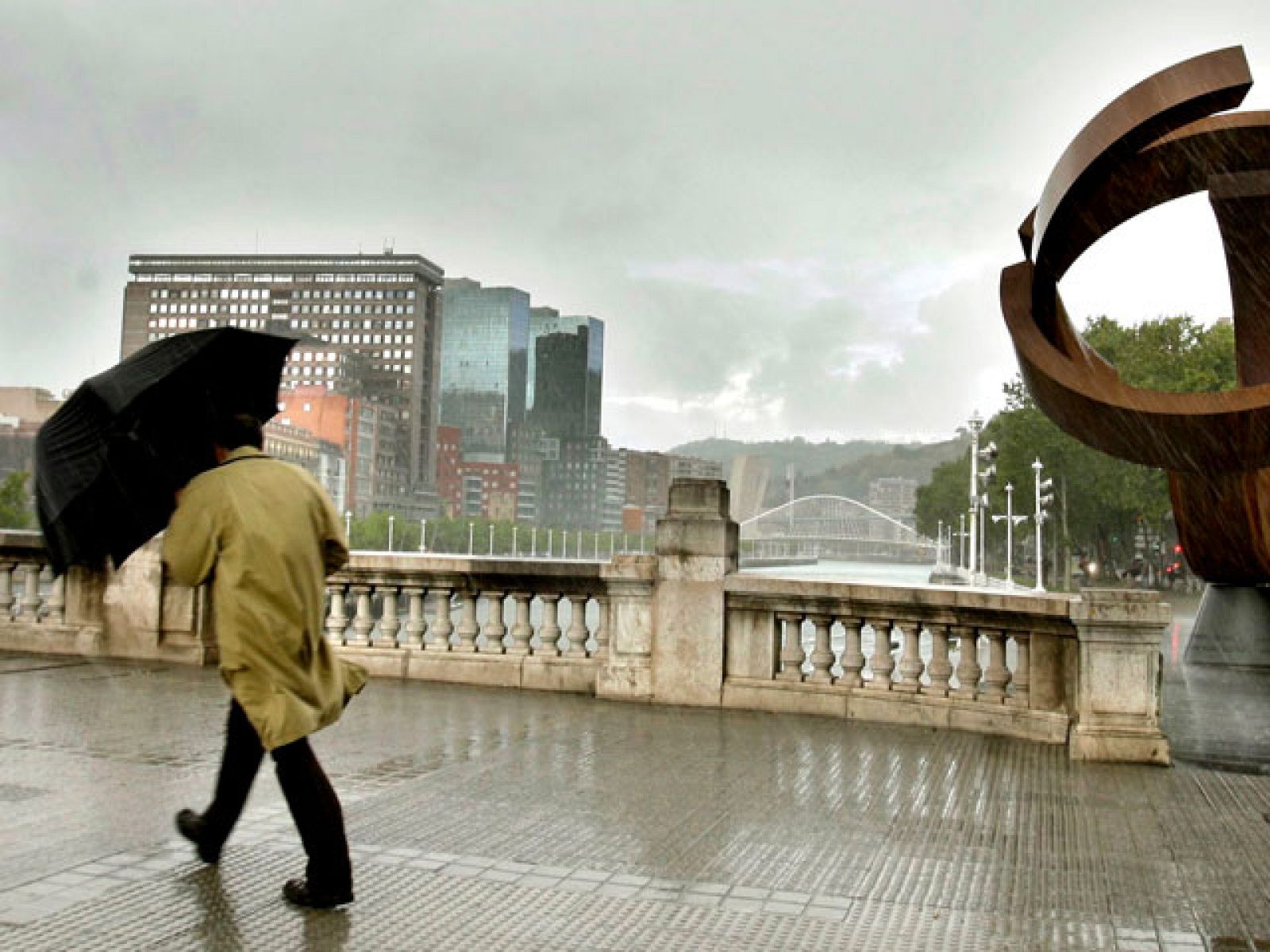 España estrena mayo con nieve, lluvia y viento