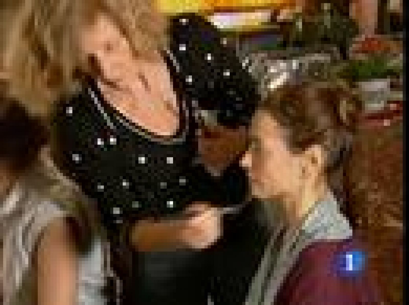 Carmen Maura, Lola Dueñas y Natalia Verbeke ruedan en París 'Las mujeres del sexto' | Ver