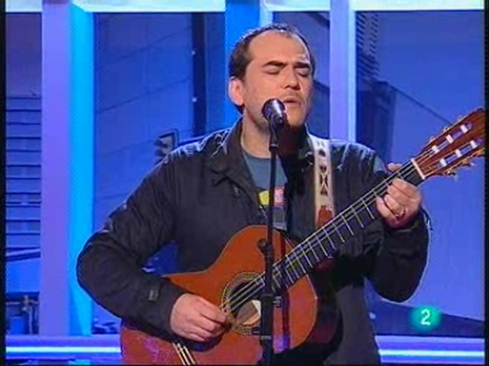 Para Todos La 2 Actuación Musical Ismael Serrano 3-05