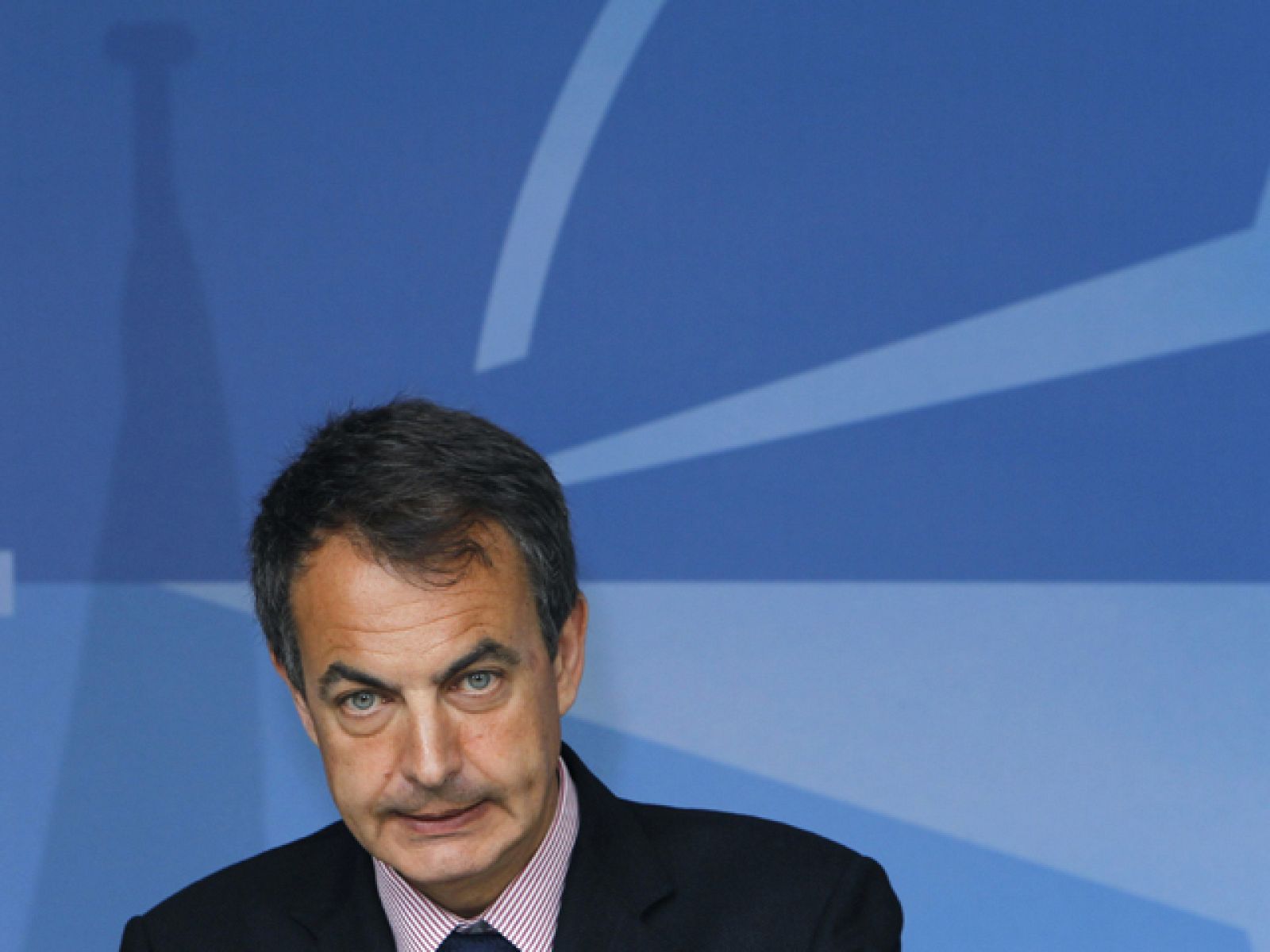 La crisis griega es uno de los asuntos de los que hablarán en La Moncloa el presidente del Gobierno y el líder del PP | Ver