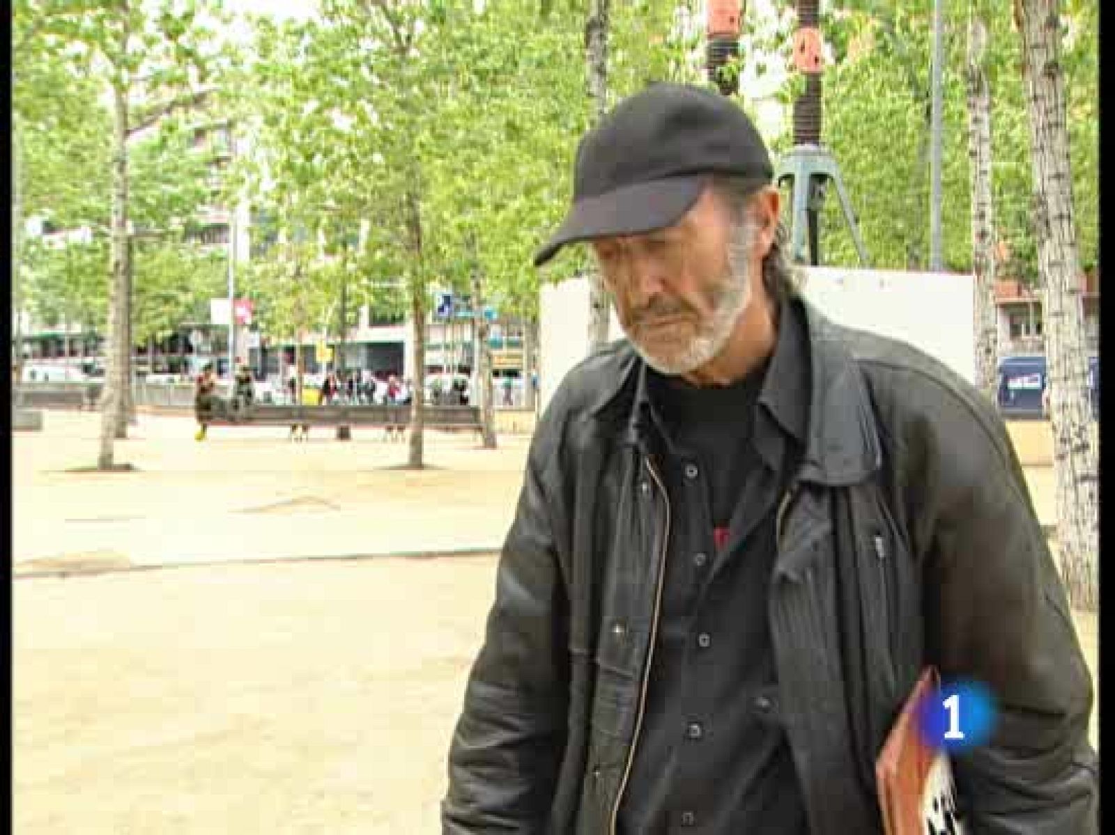 Miguel Fuster cuenta sus 15 años de indigente en cómic | Ver