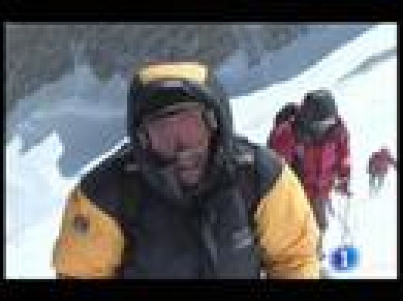El alpinista Carlos Pauner ha reconocido que su 'colega' coreana Miss Oh le dijo que sus sherpas estaban muy cansados para rescatar a Tolo Calafat y ha asegurado que "no puedes obligar a nadie a jugarse la vida".