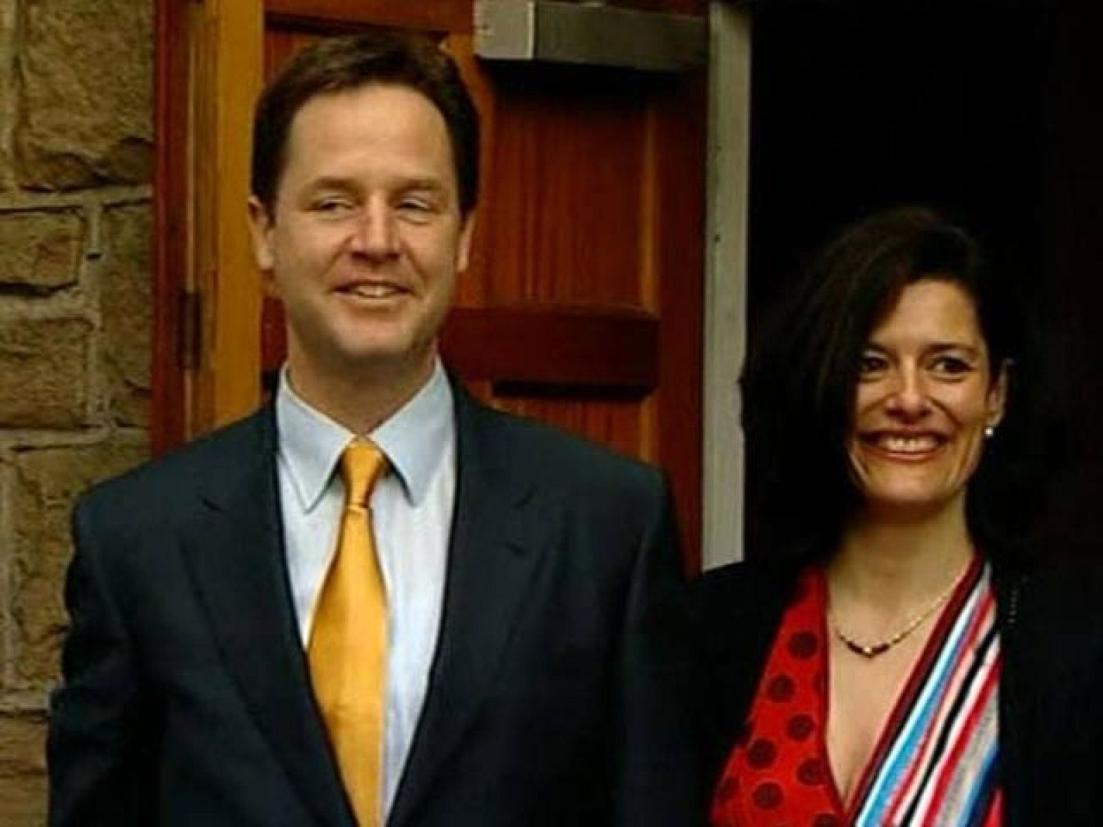 Clegg, el último candidato en votar