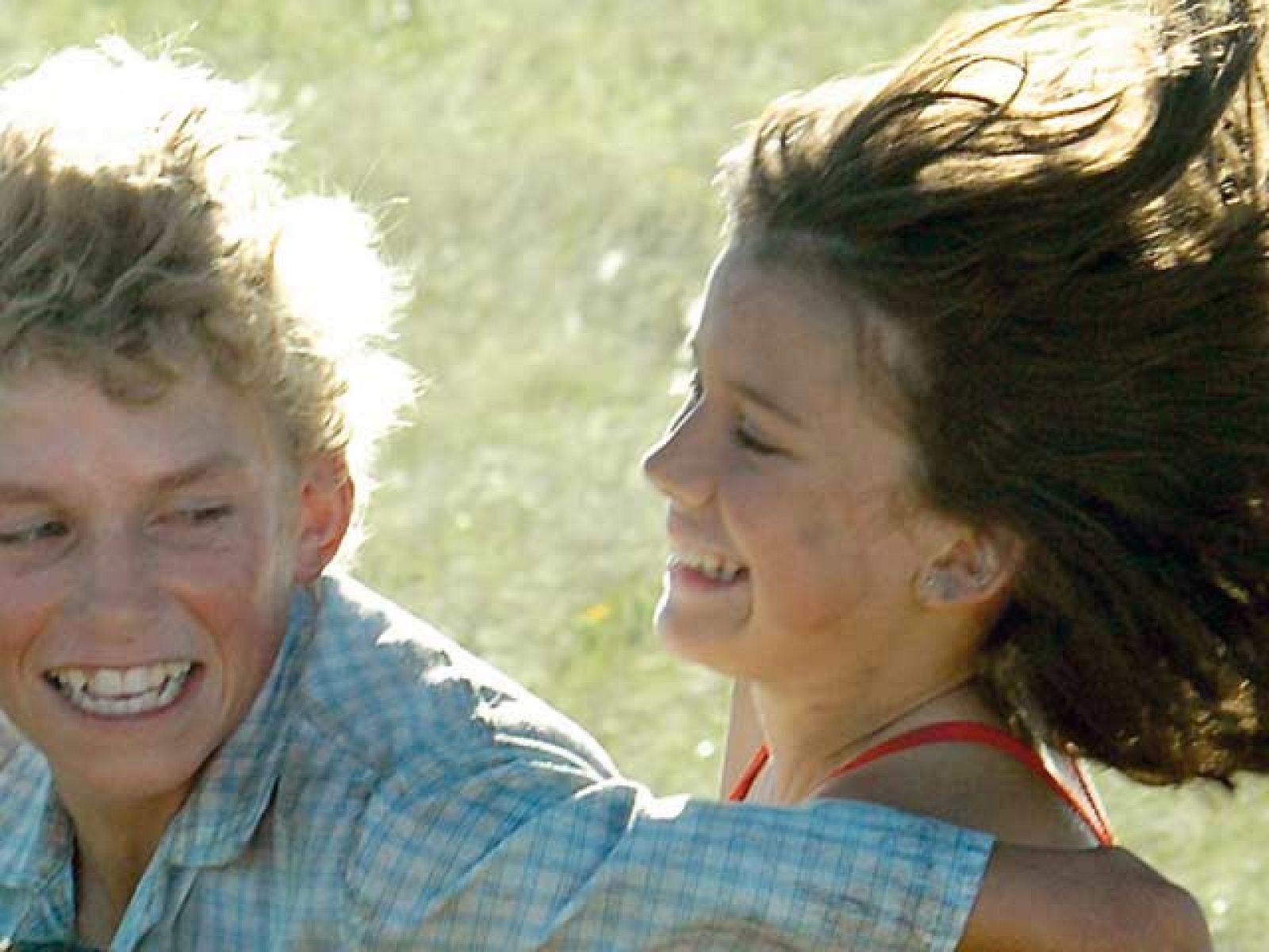 La directora Julia Solomonoff rueda una película que nos devuelve a los veranos de nuestra infancia, cuando quiera y donde quiera que transcurriesen.