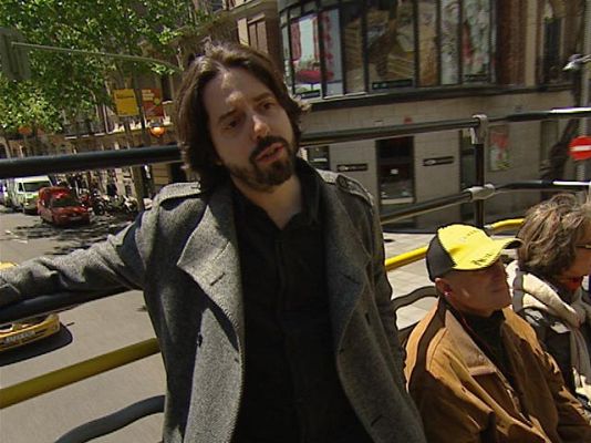 La 2 Noticias - "Uno viaja escuchando"