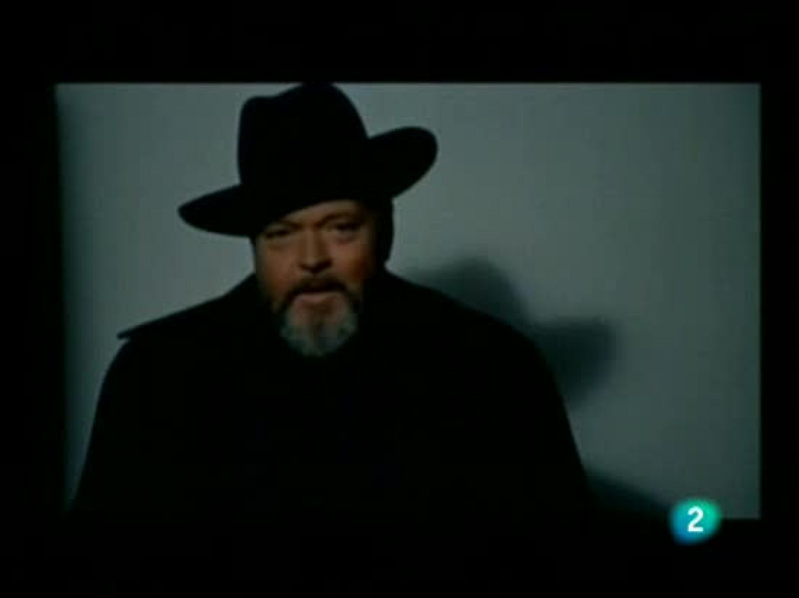 Reportaje de Alejo Moreno con ocasión del 95º aniversario del nacimiento de Orson Welles, genial artista que dirigió 'Ciudadano Kane', 'La dama de Shangai', 'El cuarto mandamiento', 'Sed de mal' o 'Fraude'.