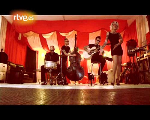 Fuera de lugar - Acústicos - Fuera de Lugar. Vinila von Bismark