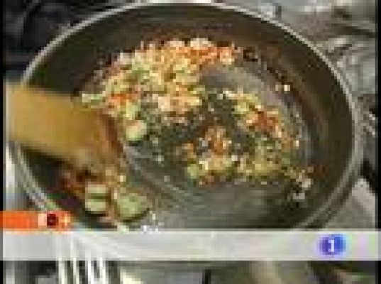 RTVE Cocina - Salteado de espárragos y habitas