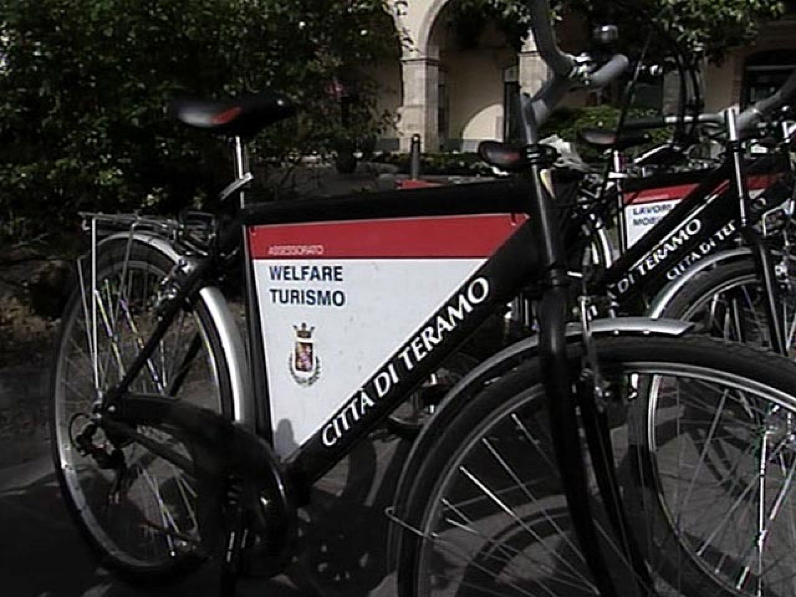 En la localidad de Teramo, Italia, todos los trabajadores municipales se mueven en bici