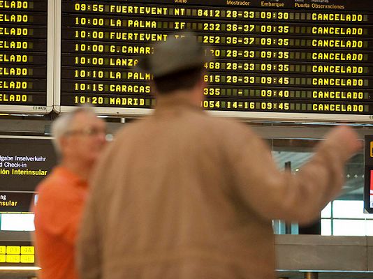 7 aeropuertos cerrados por ceniza