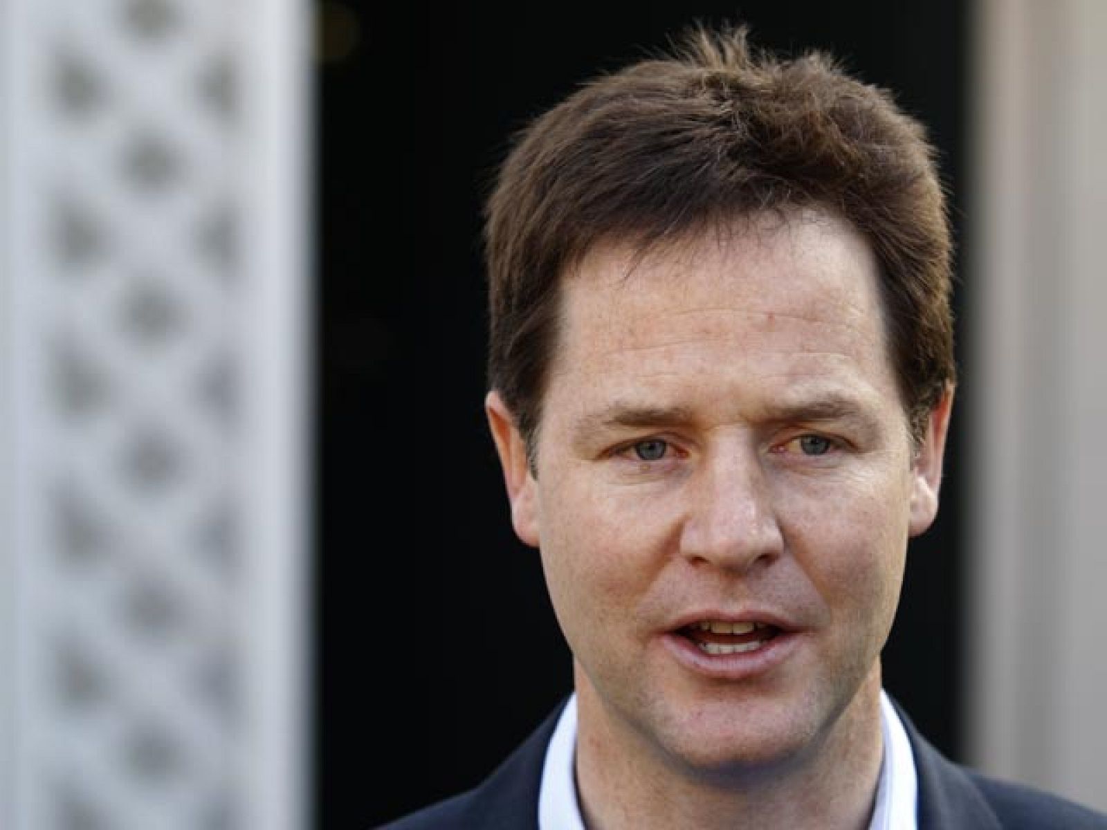 Cinco días después de las elecciones: todos pendientes de Clegg