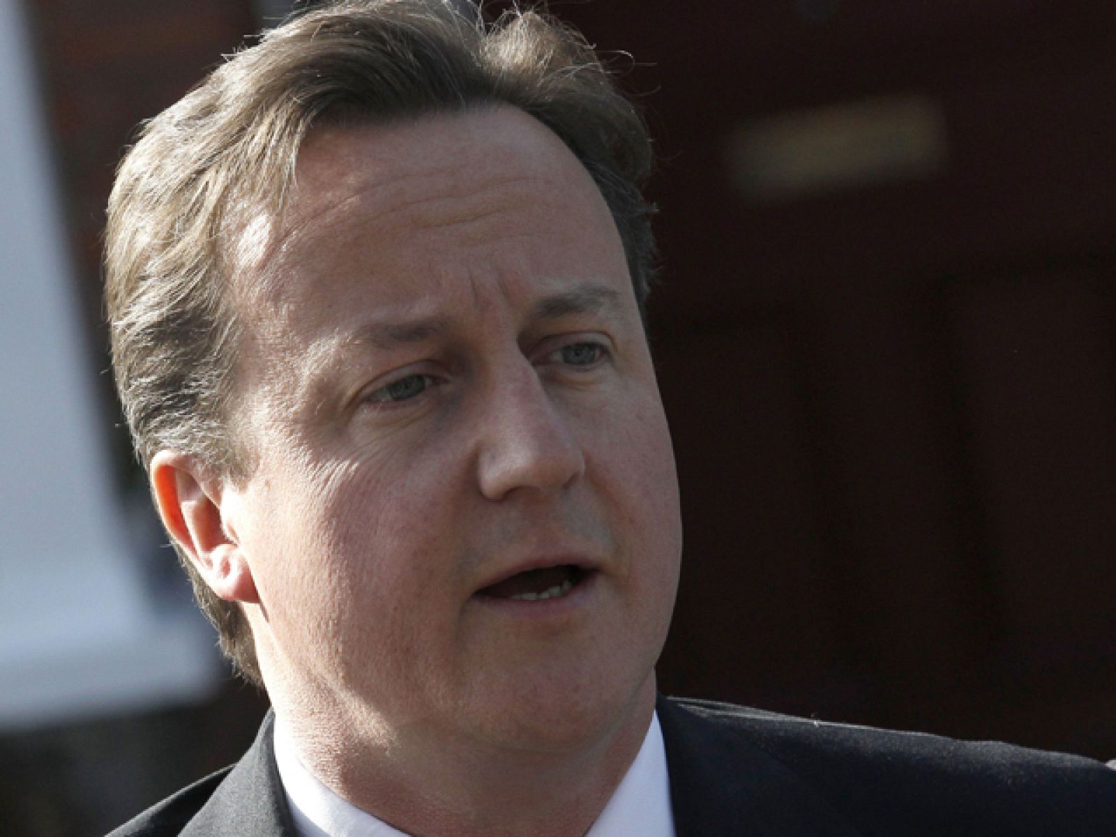 Cinco días después de las elecciones sigue sin estar claro quién gobernará el Reino Unido | Ver