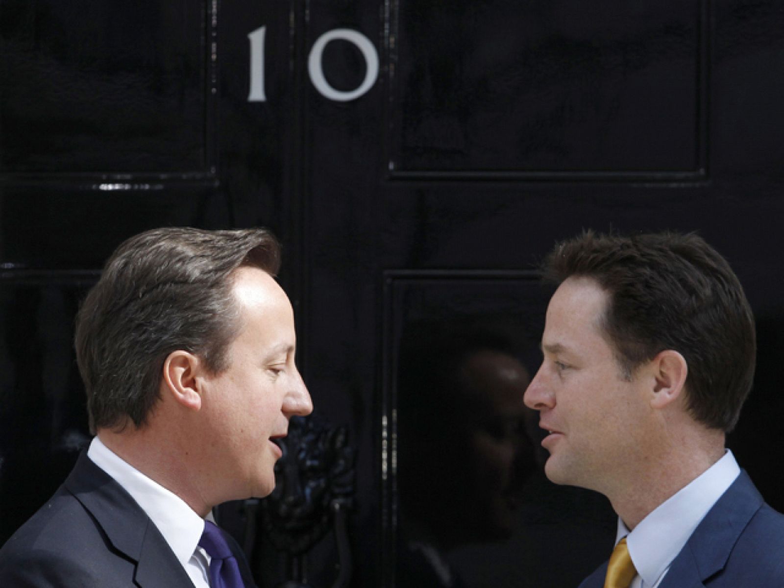 Sin programa: Cameron, nuevo primer ministro  | RTVE Play