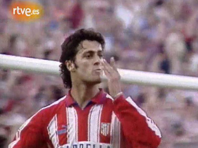 Con una victoria ante el Albacete, el Atlético de Madrid lograba el sueño del doblete. Tras ganar la Copa del Rey, se eirgió campeón de Liga. (1996)