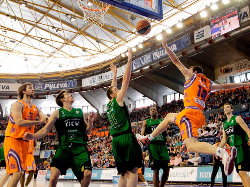 PE Valencia 96-94 DKV Joventut