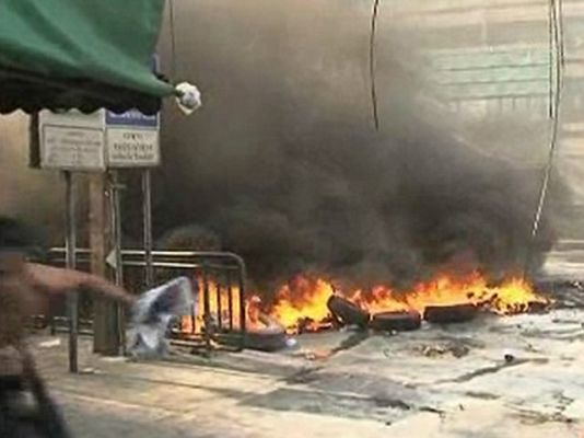  - Toque de queda en Bangkok