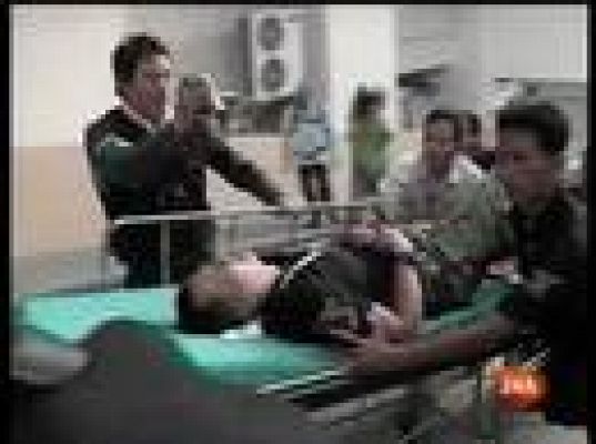  - Ultimatum a los 'camisas rojas'