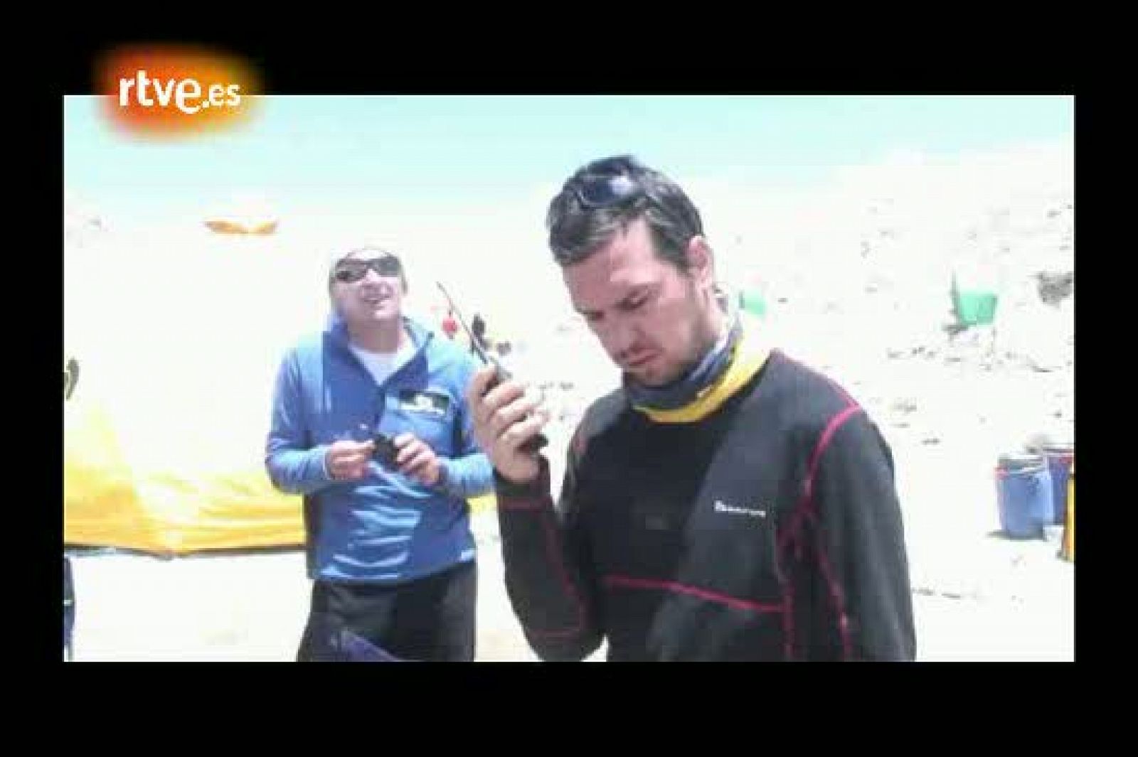 Al filo - Edurne pisa la cumbre del Shisha Pangma - Al filo de lo imposible | Ver