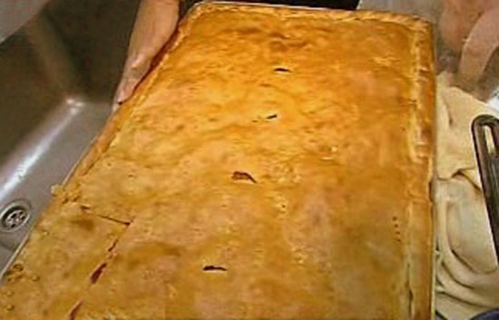 España Directo - Empanada de bacalao con pasas - RTVE Cocina | Ver