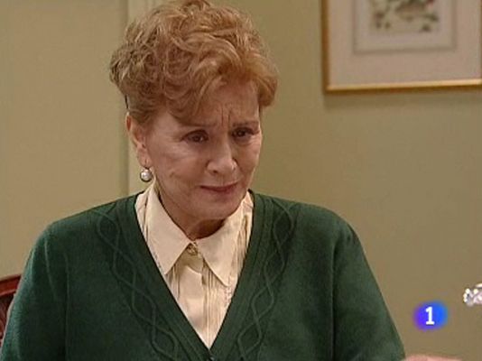 Amar en tiempos revueltos - Doña Lourdes, una celestina