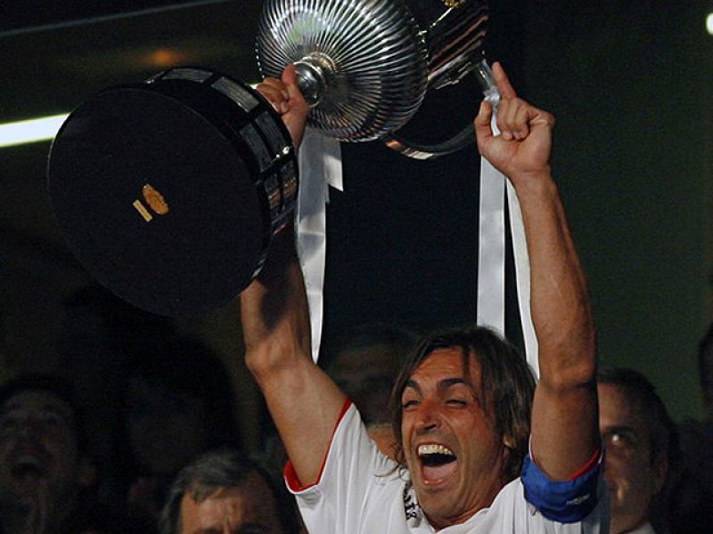 Javi Navarro fue el último capitán del Sevilla que levantara una Copa del Rey. Fue el 23 de junio de 2007 en el Santiago Bernabéu ante el Getafe.