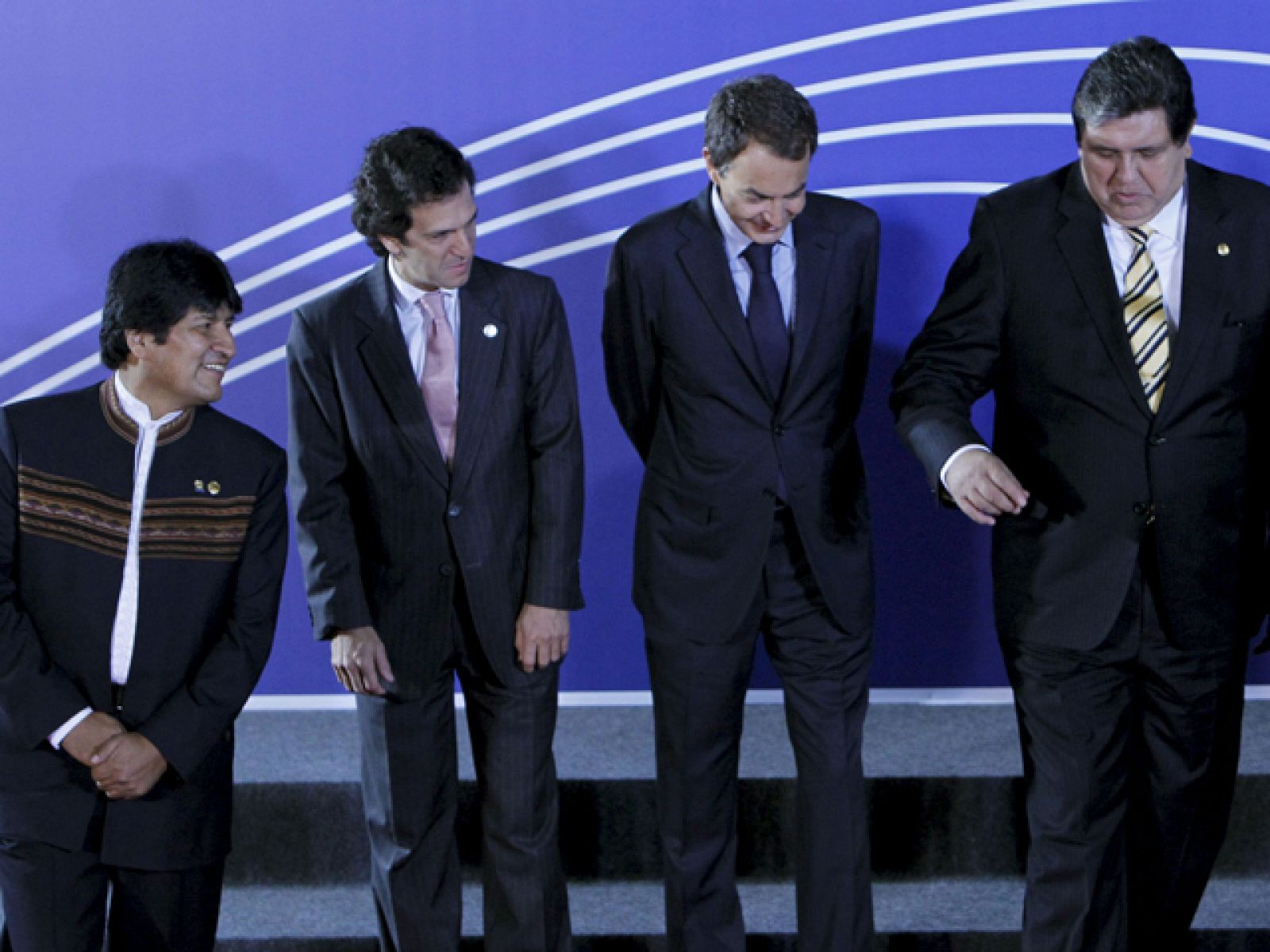 La cumbre UE-América Latina y Caribe empezaba a primera hora con una nota de humor | Ver