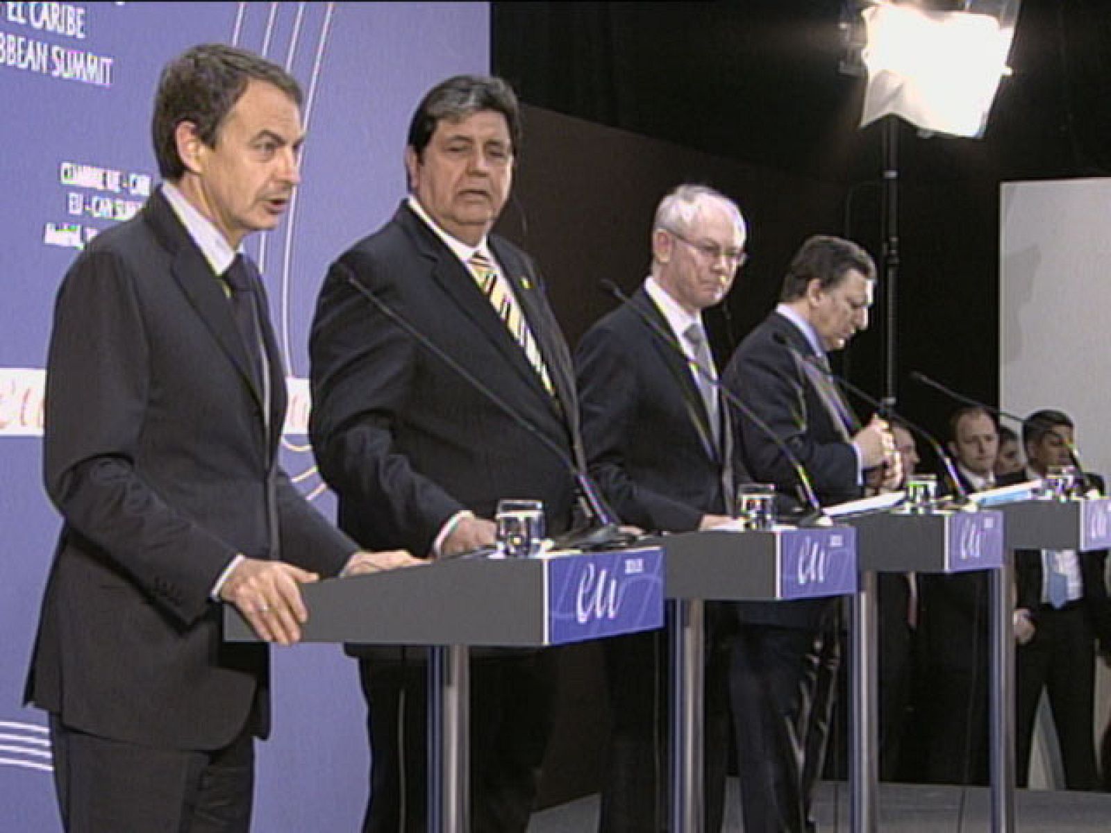 Telediario 1 - 19/05/10 | Ver