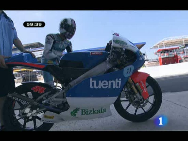 El piloto de 125cc Pol Espargaró ha marcado el mejor tiempo en los primeros entrenamientos libres del Gran Premio de Francia. Marc Márquez fue segundo 