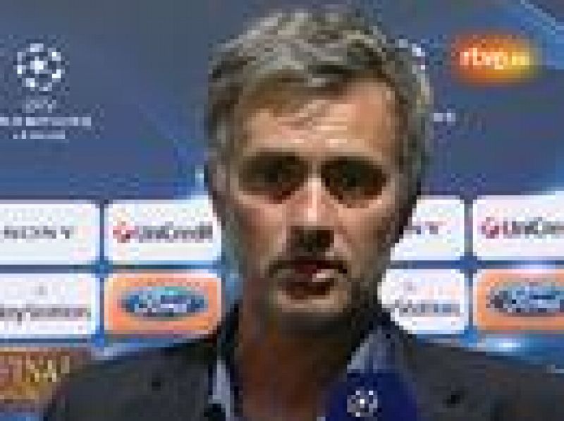 El entrenador del Inter de Milán, Jose Mourinho, ha asegurado que sólo tiene dos opciones de futuro: "Inter o Real Madrid".