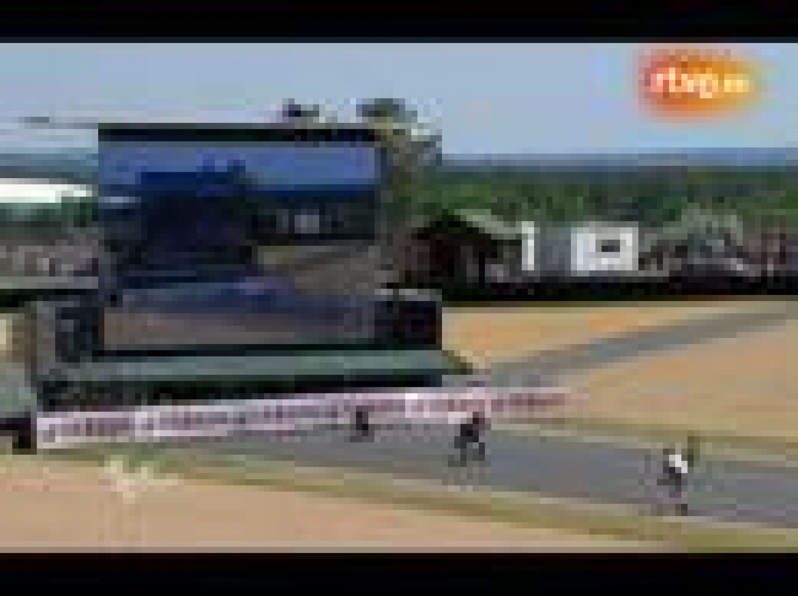 Jorge Lorenzo ha celebrado su victoria en Le Mans como si estuviese en un gran cine, con palomitas y todo.