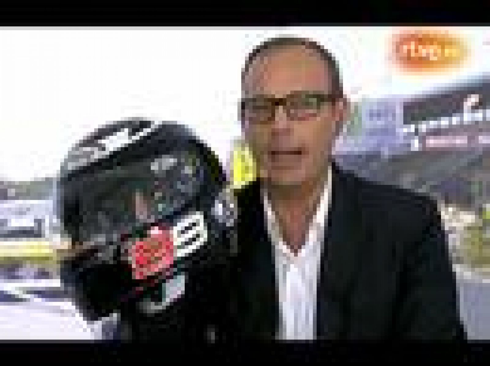 ¿Te gustaría tener el casco de Jorge Lorenzo? Pues lo tienes muy fácil. El piloto de Fiat Yamaha y RTVE te lo regalan.