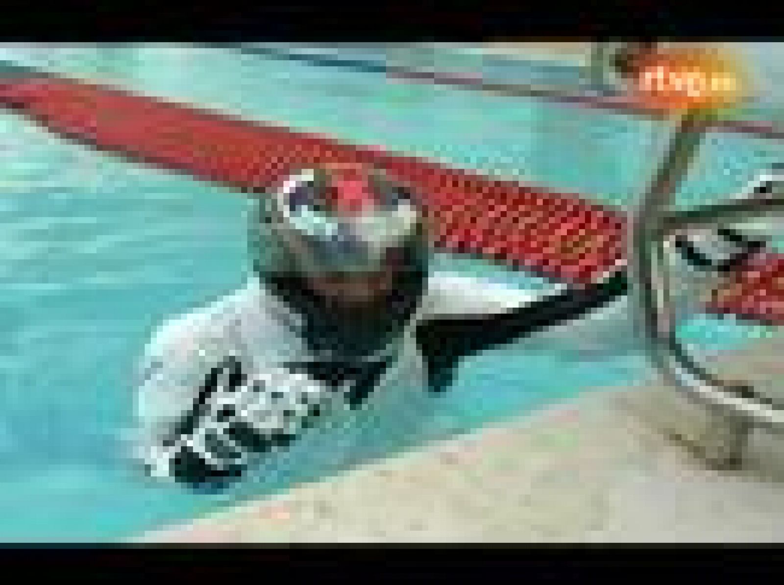 Jorge Lorenzo ha ganado en la piscina a Rafa Muñoz, campeón de europa de 50 metros mariposa.