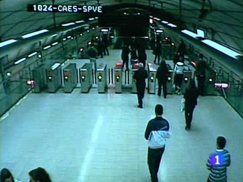  En Barcelona se cuelan en elmedtro 13.000 personas al día