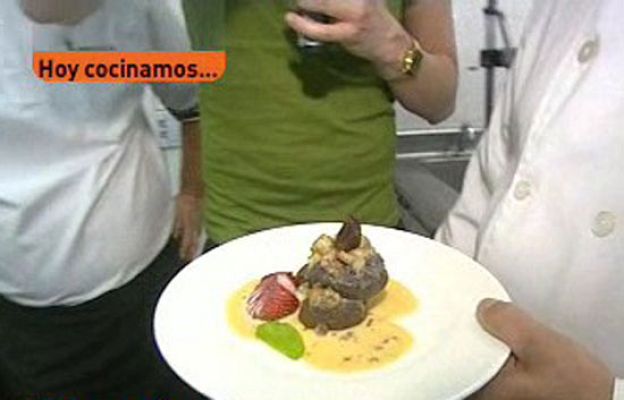 RTVE Cocina - Bizcocho de chocolate con salsa