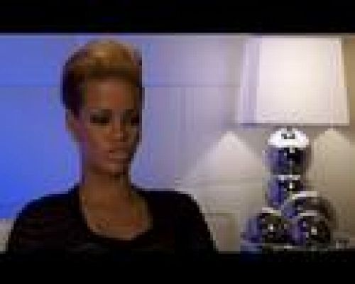  - Entrevista  con Rihanna