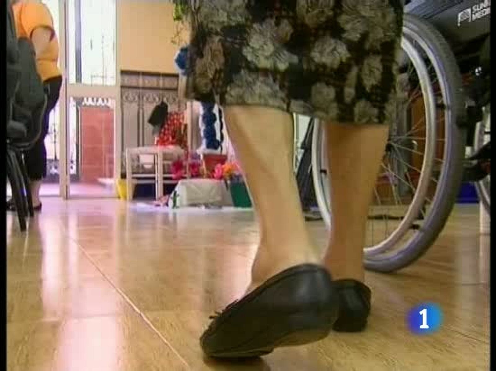 El recorte de gastos del Gobierno también afecta a la Ley de Dependencia | Ver