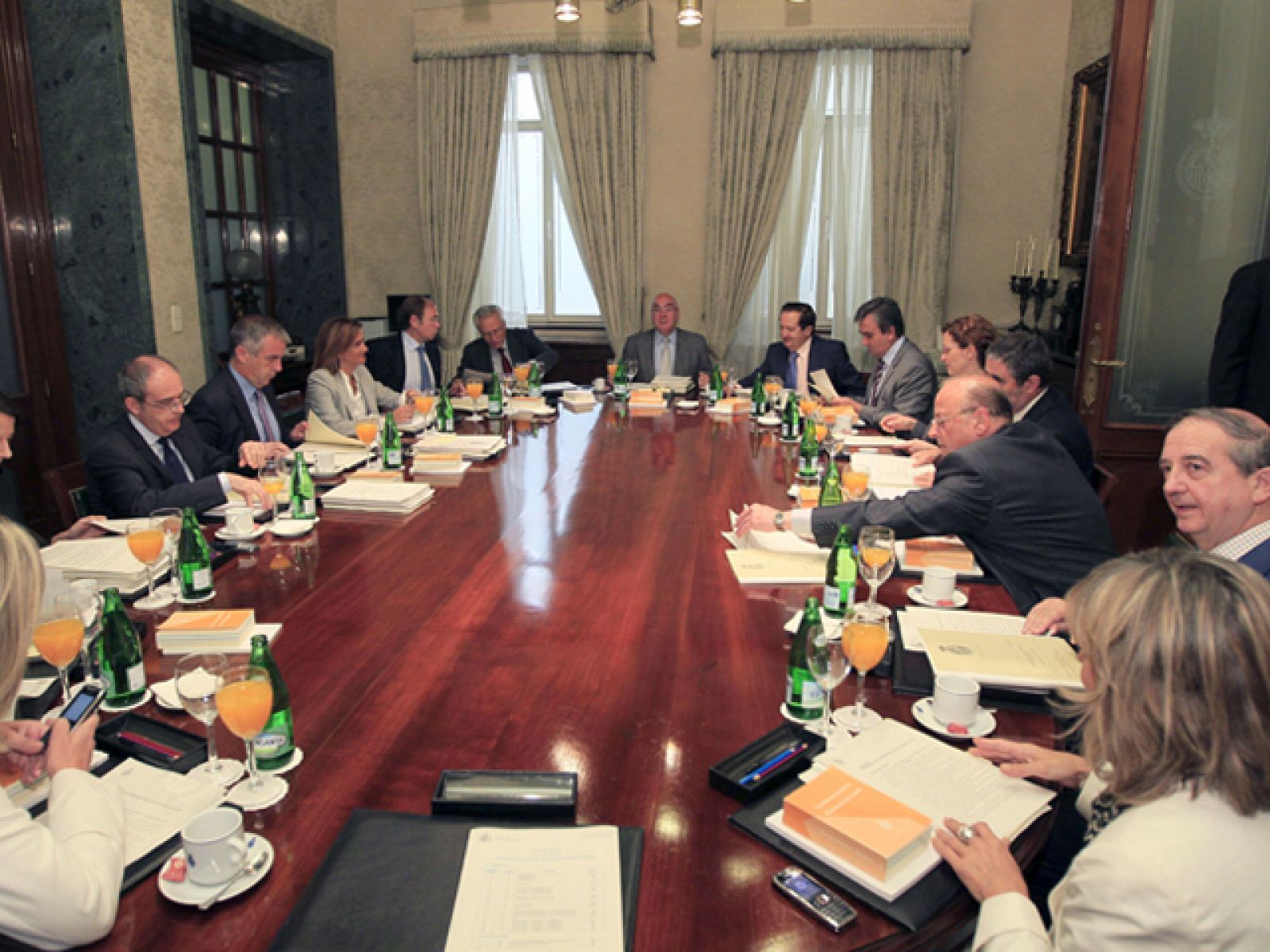 Apoyo a la propuesta del PSOE para iniciar el proceso de renovación del Tribunal Constitucional | Ver