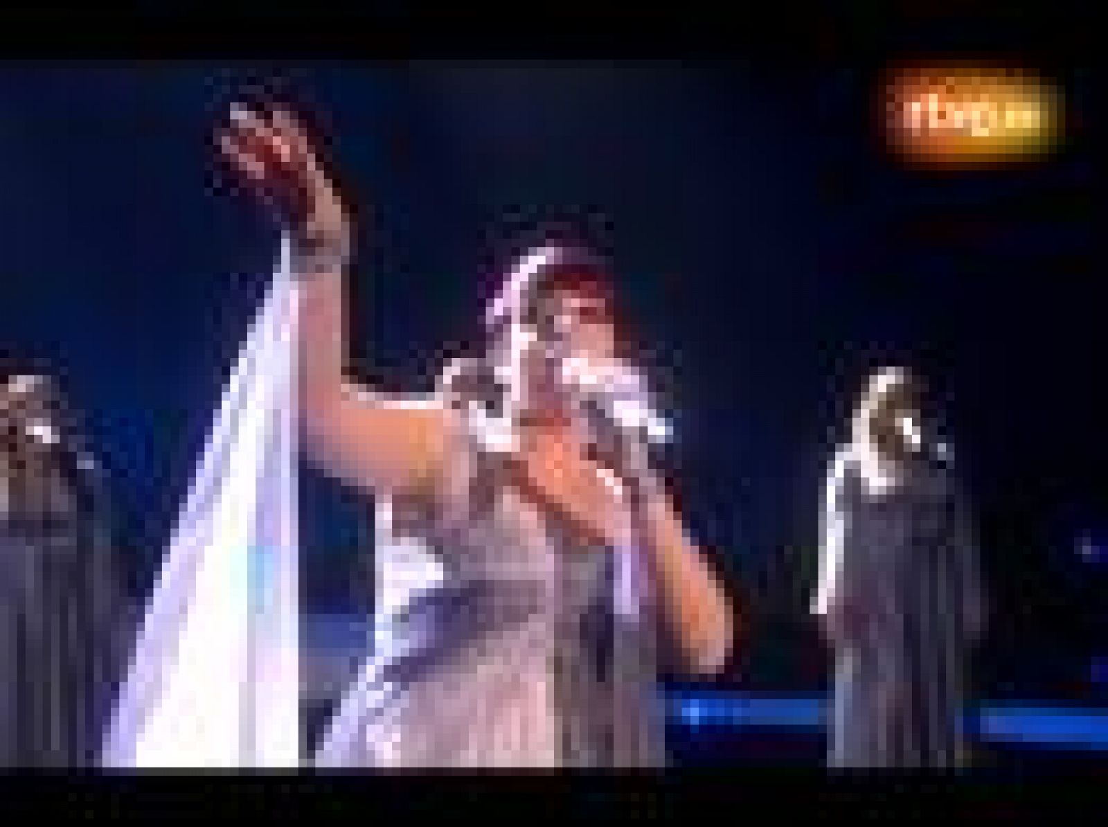 Actuación Malta, Thea Garret, "My dream" en la primera semifinal
