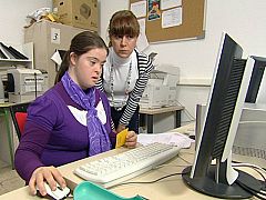 El mundo se mueve contigo - Tecnosoluciones: formación de los discapacitados intelectuales