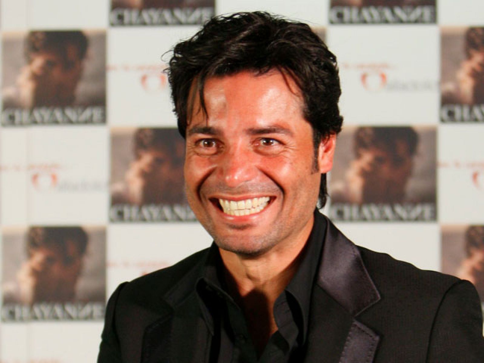 Chayanne presenta nuevo trabajo | Ver