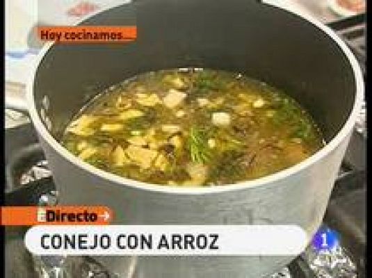 Conejo relleno con arroz