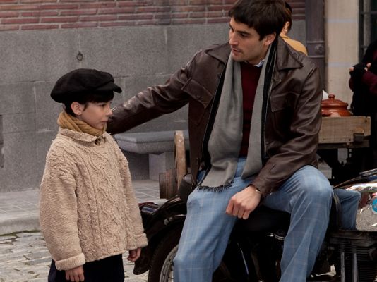 Amar en tiempos revueltos - Los últimos momentos de Alfonso