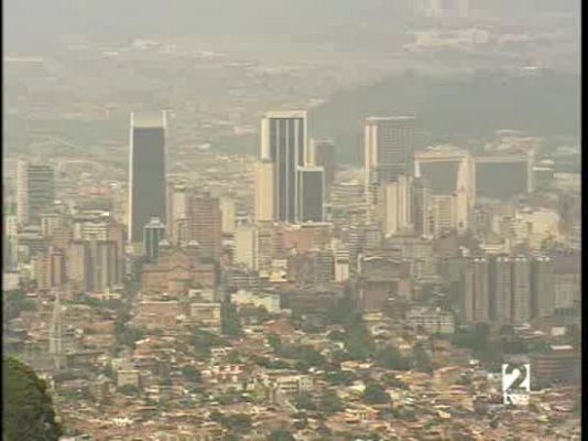 La 2 Noticias - La 'parapolítica' sacude Colombia