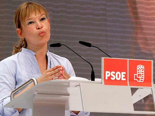  - Pajín defiende a Zapatero