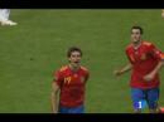  - España gana sin brillar ante Arabia