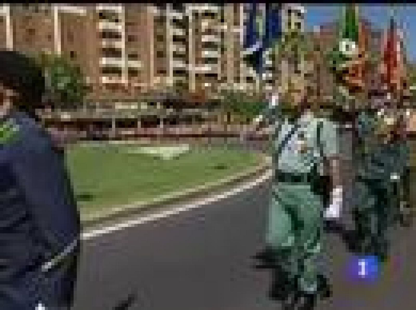 Badajoz se vuelca en el Día de las Fuerzas Armadas | Ver