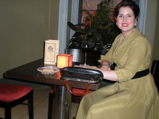 Amar en tiempos revueltos - Viaje a los años 50